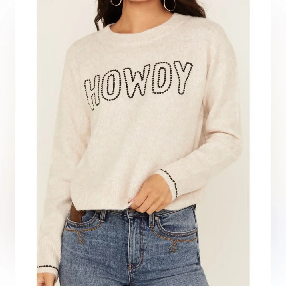White Crow Sweater Medium Cream ‘HOWDY' Embroidered Crewneck Black Stitch & Trim